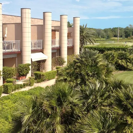 Cosmopolitan Golf - Tir280 By Interhome * טירניה